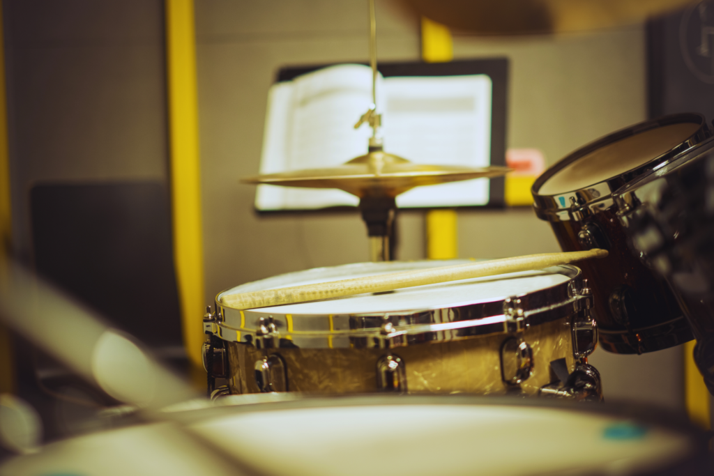 Drum Classes in Mumbai | Expert Drum Teachers in Mumbai: DEY’Z MUSIC ...